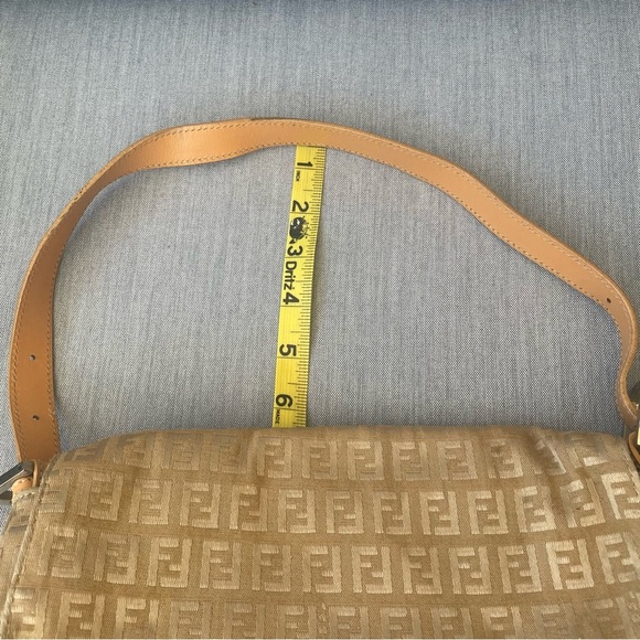 Fendi Mamma Baguette Fendi Zucca bag Tan flap bag purse nude bag - Picture 8 of 15